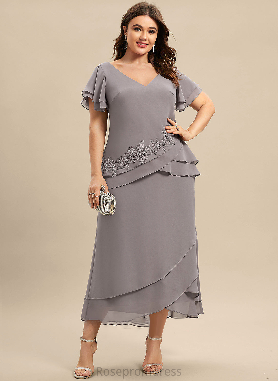 Cascading Chiffon Sheath/Column Appliques Dress Ruffles V-neck the Asymmetrical Mother Alannah Mother of the Bride Dresses With of Bride Lace