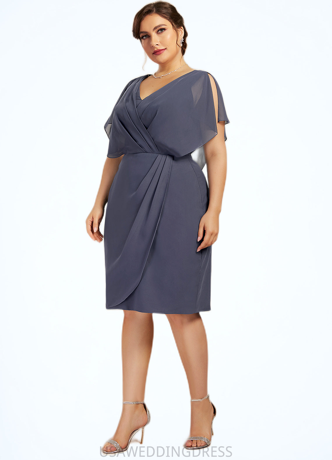 Donna Sheath/Column V-neck Knee-Length Chiffon Mother of the Bride Dress With Ruffle DS126P0014552