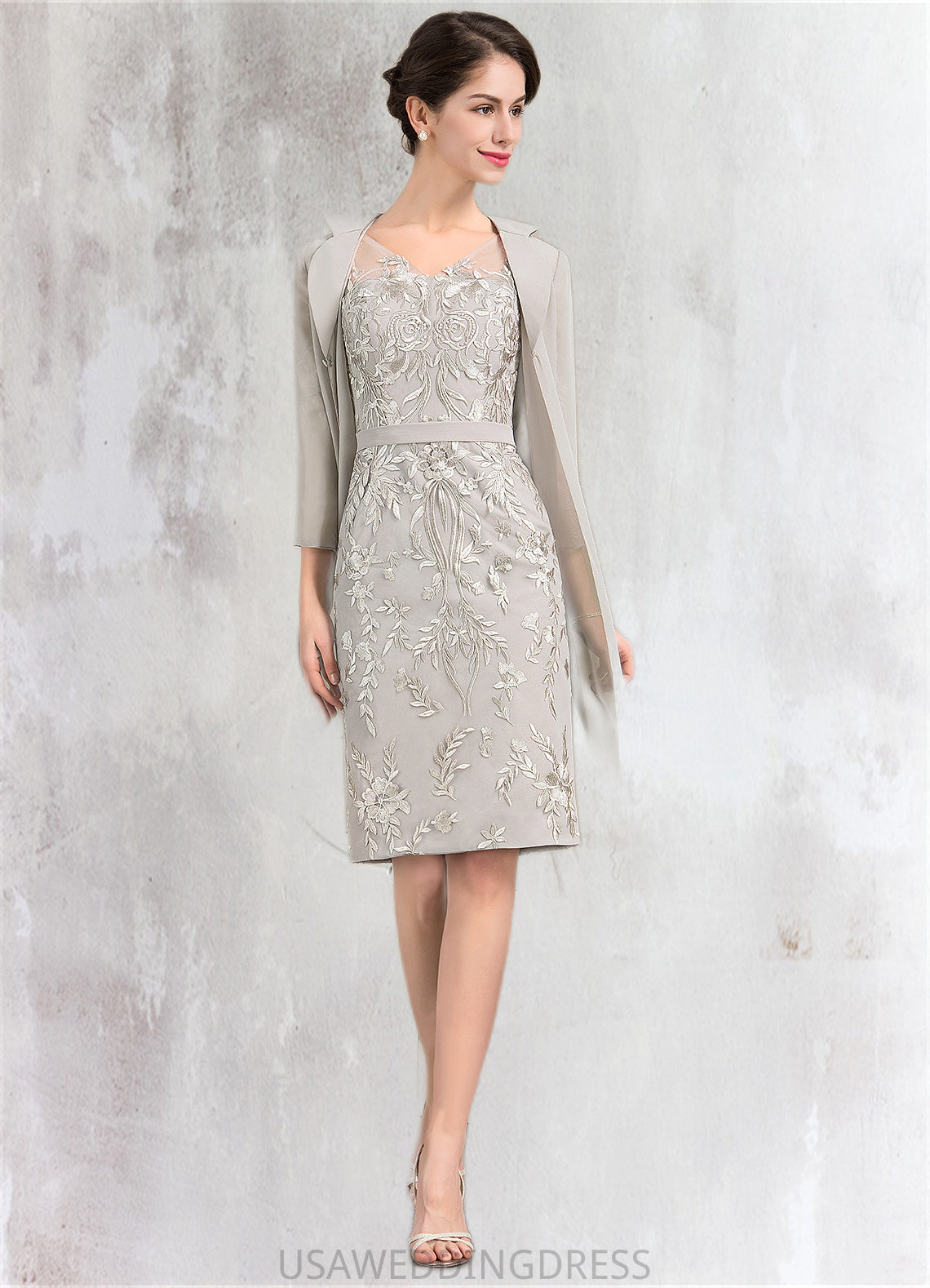 Elisa Sheath/Column V-neck Knee-Length Lace Mother of the Bride Dress DS126P0014570