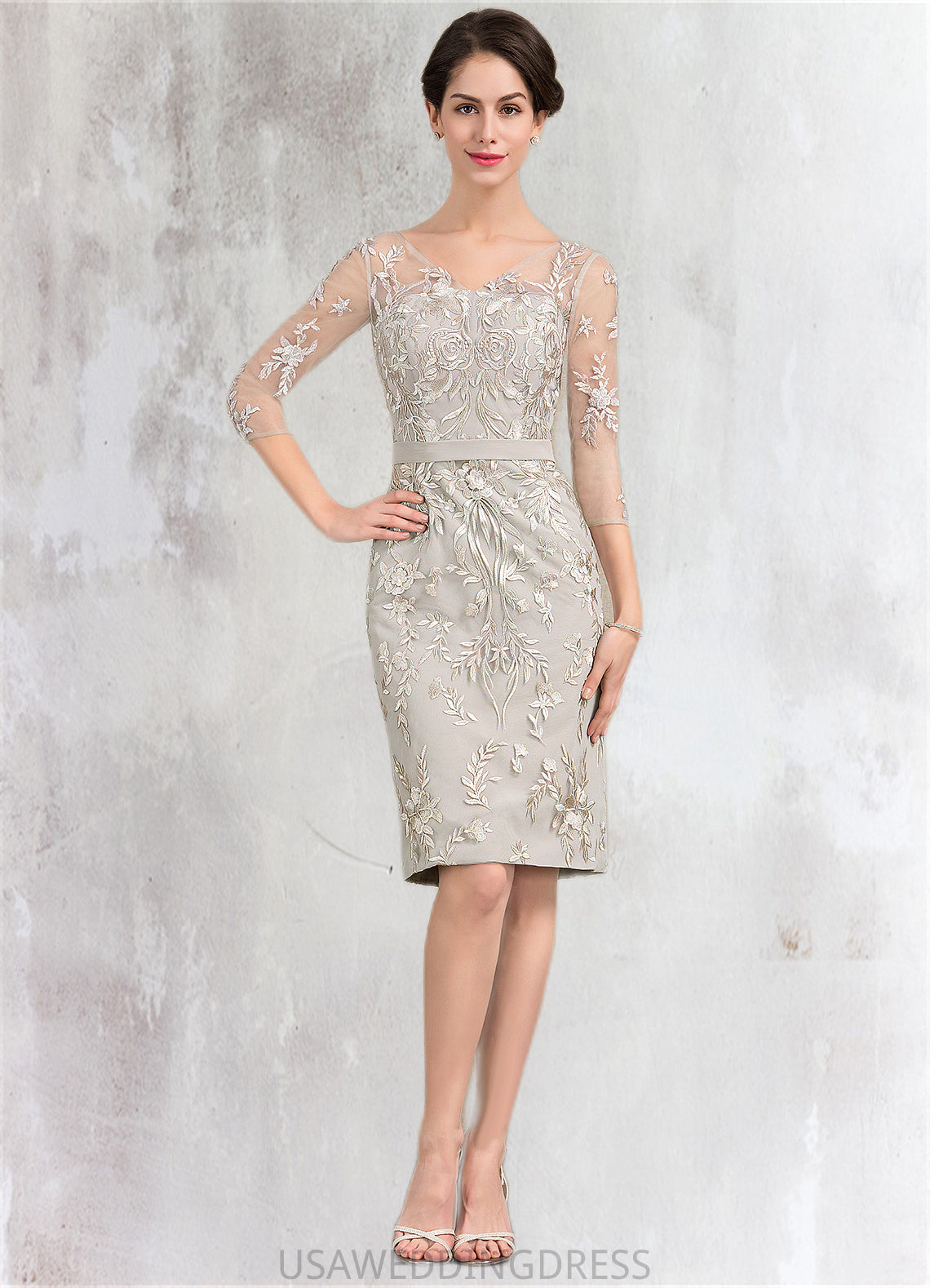 Elisa Sheath/Column V-neck Knee-Length Lace Mother of the Bride Dress DS126P0014570