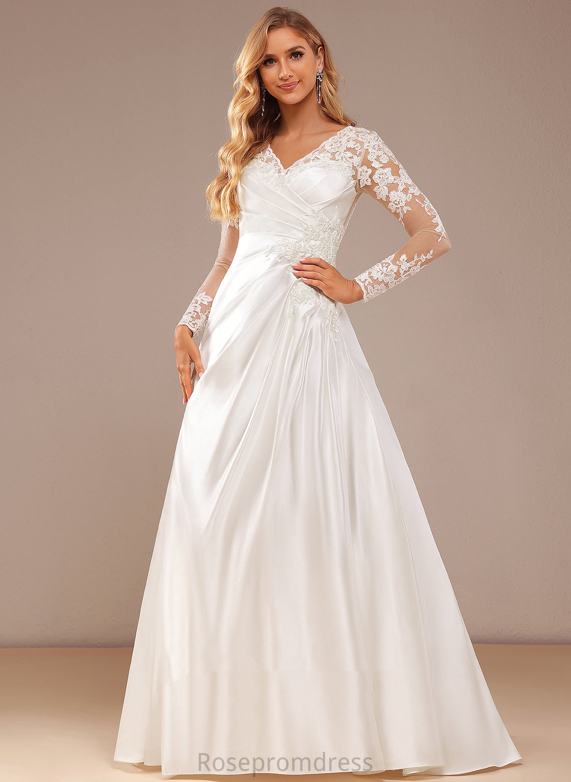 Lace Renata Satin Train A-Line Wedding Dresses Sequins Wedding Lace Court Dress V-neck With