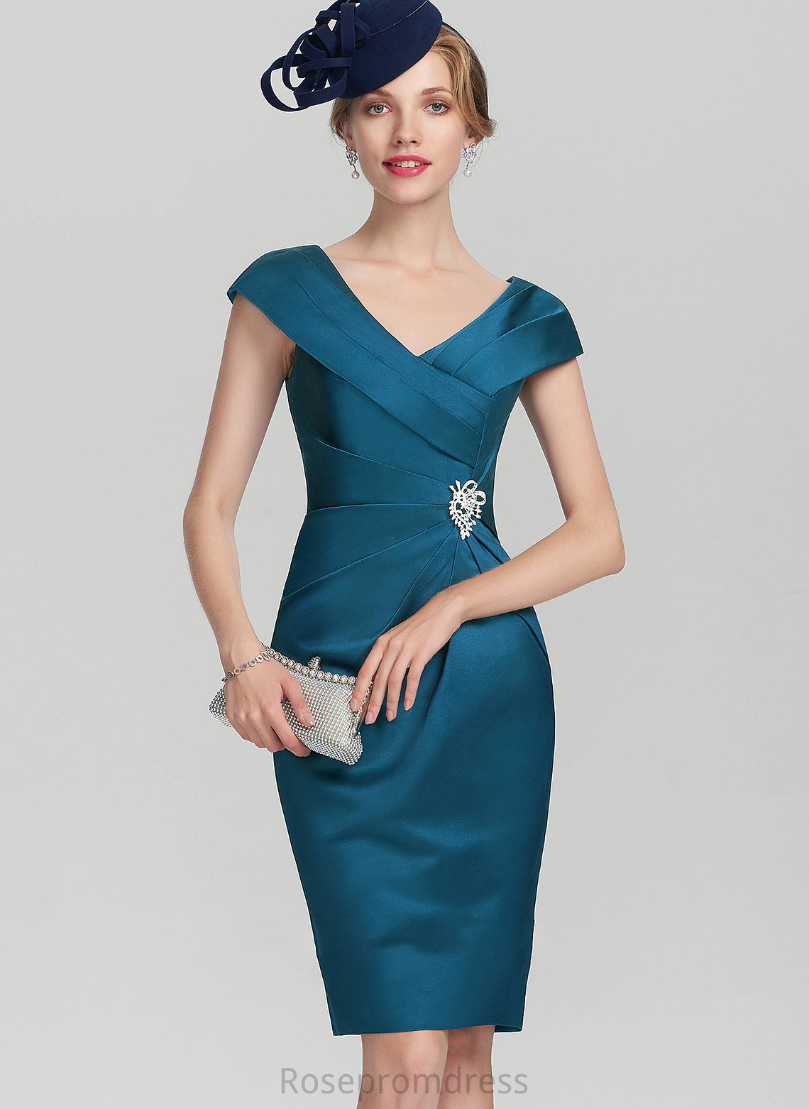 Knee-Length Cocktail Dresses V-neck Dress Beading With Ruffle Satin Izabelle Cocktail Sheath/Column