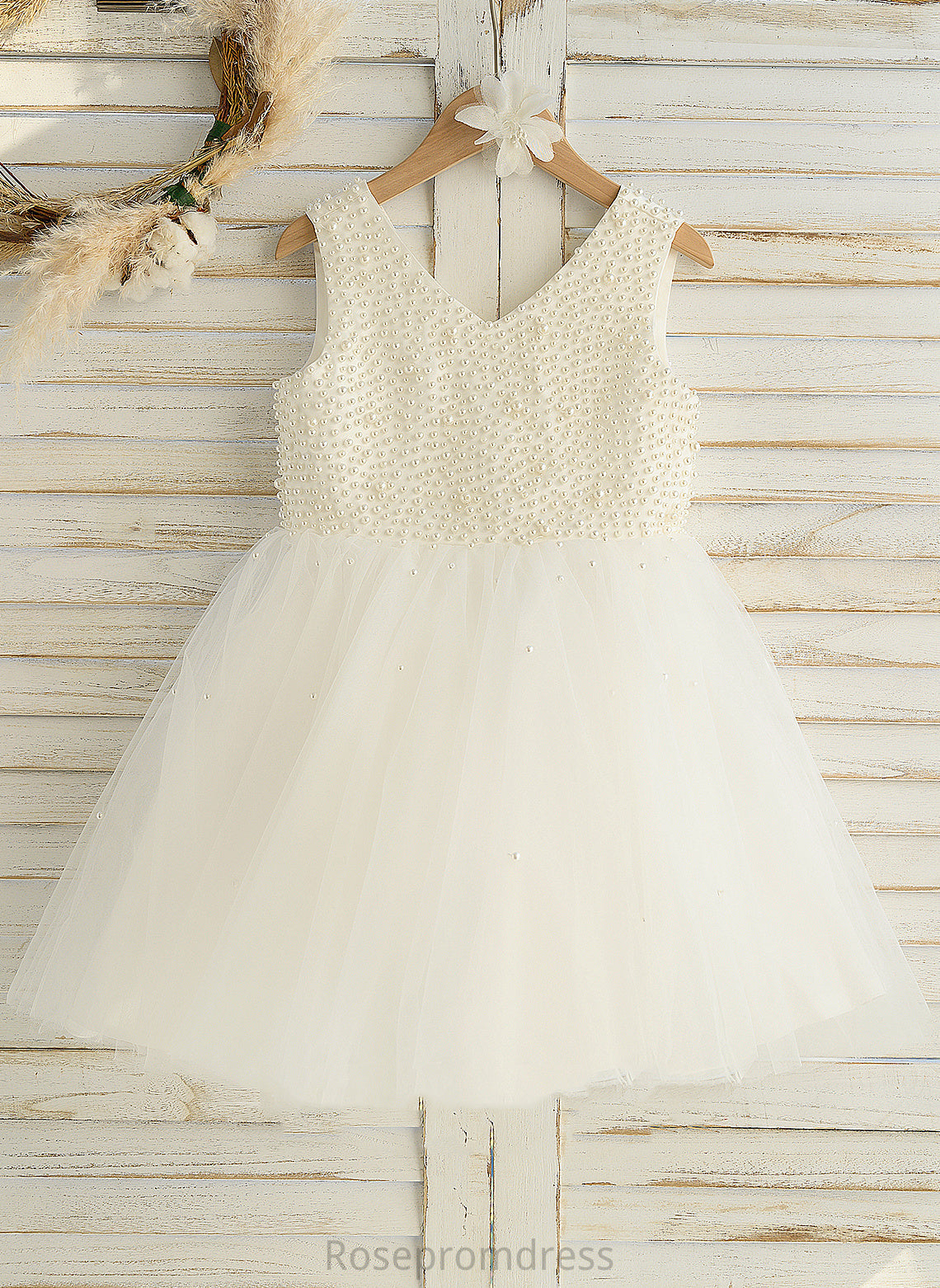 Flower Knee-length With Girl Sleeveless Flower Girl Dresses V-neck Beading - Satin/Tulle A-Line Dress Julianne