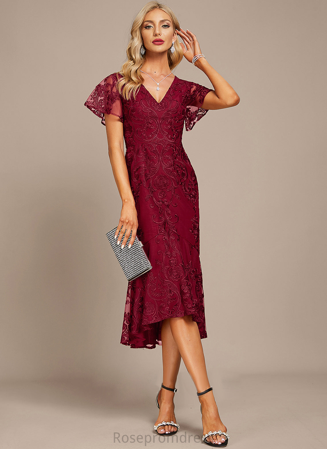 Lace Trumpet/Mermaid Asymmetrical Cocktail Dresses Cocktail Dress V-neck Winifred