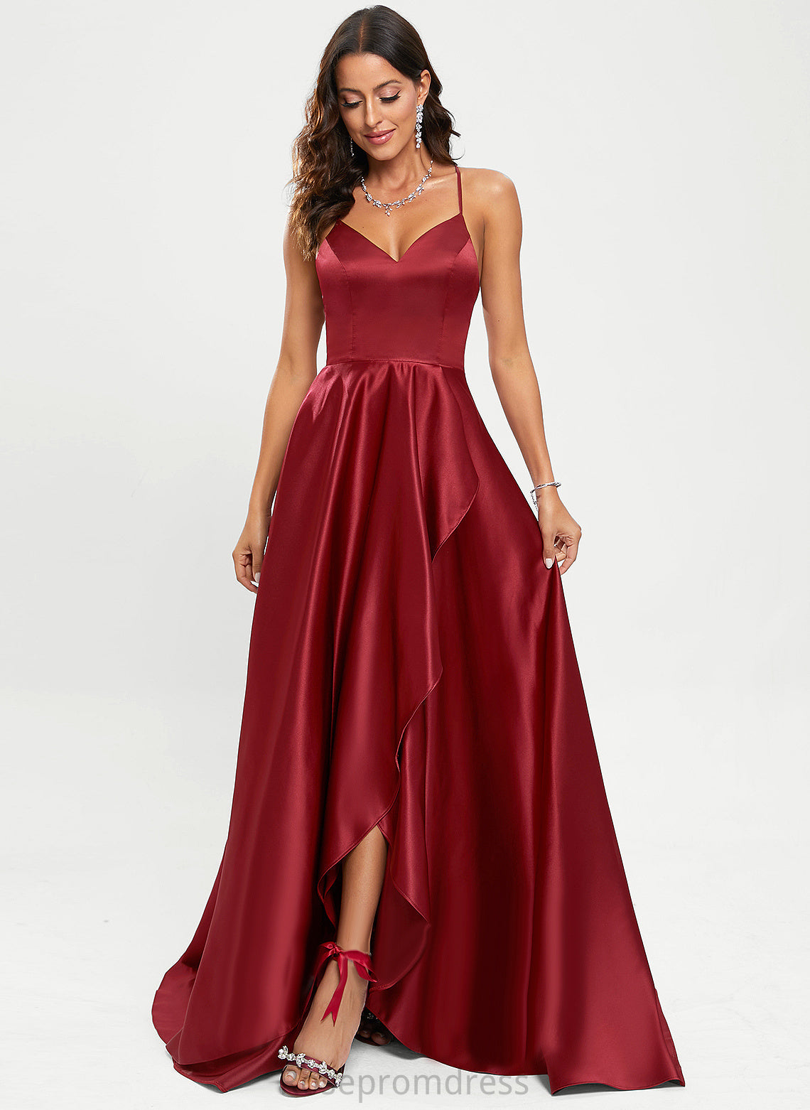 Prom Dresses Sweep Satin V-neck A-Line Train Suzanne