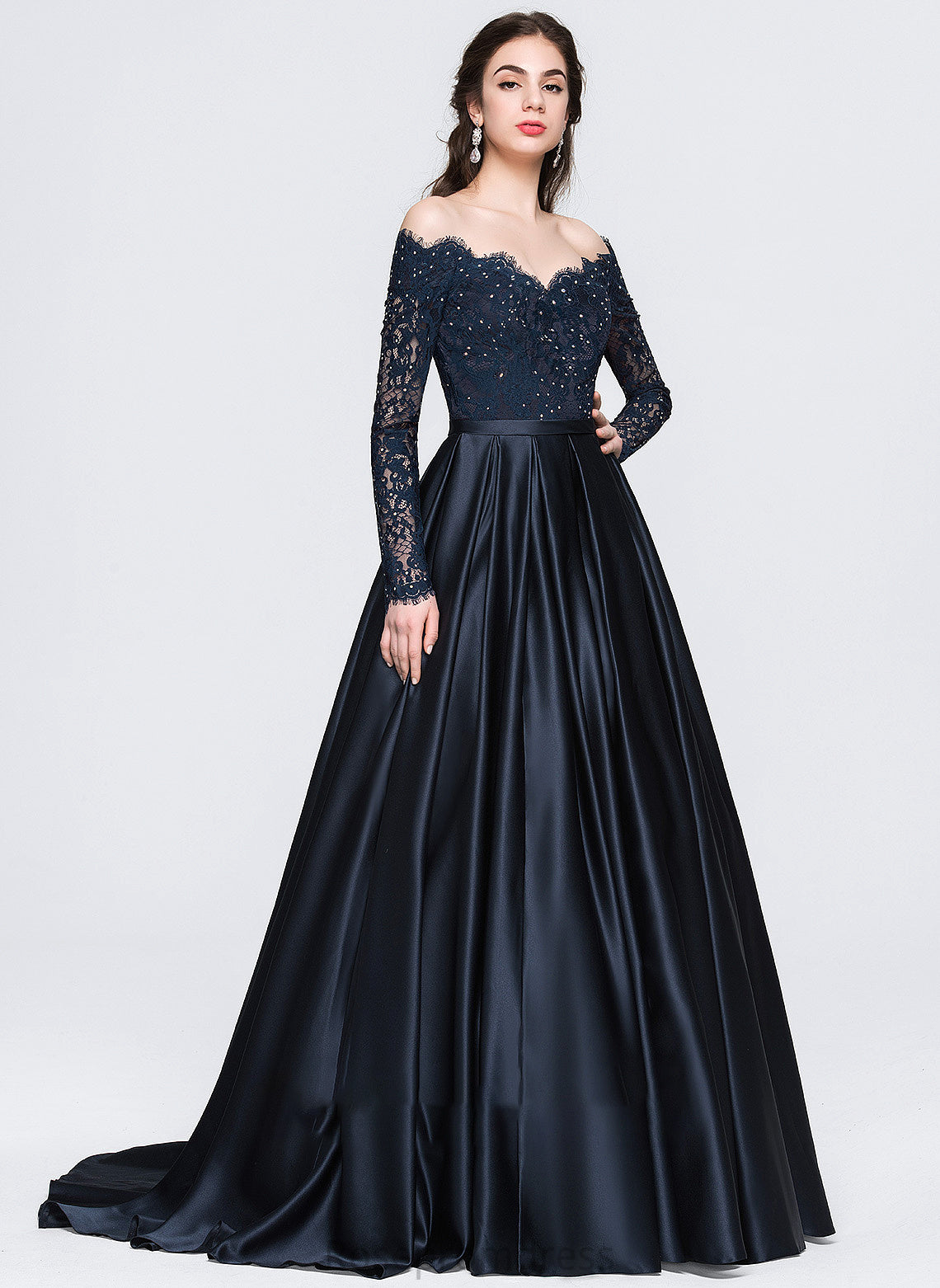 Train Off-the-Shoulder Sweep Ball-Gown/Princess Priscilla Satin Beading Prom Dresses With