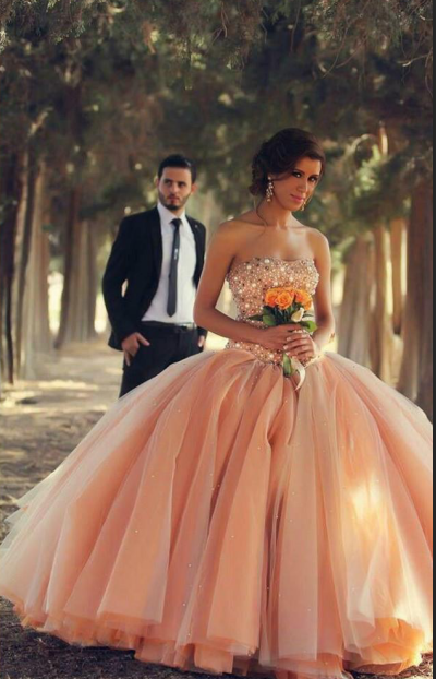 Blush Pink Tulle Ball Gown Sweetheart Bridal Gowns With Rhinestones Quinceanera Dresses RS89