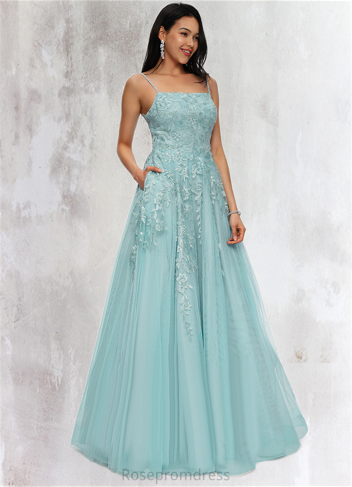 Paola Ball-Gown/Princess Straight Floor-Length Tulle Prom Dresses With Appliques Lace Sequins SRSP0022206