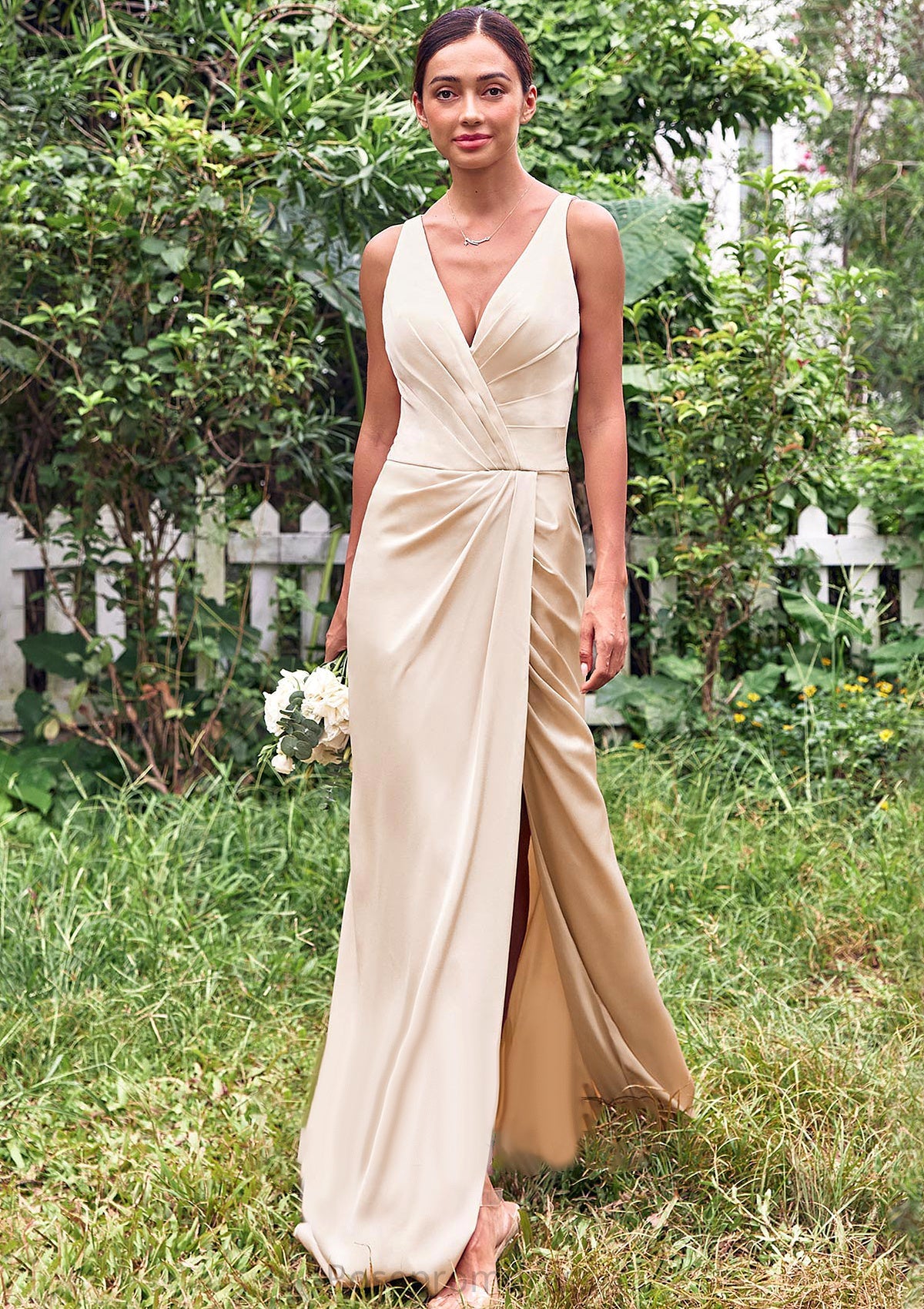 Trumpet/Mermaid V Neck Sleeveless Floor-Length Stretch Satin Bridesmaid Dresses with Pleated Split Daphne SRSP0025255