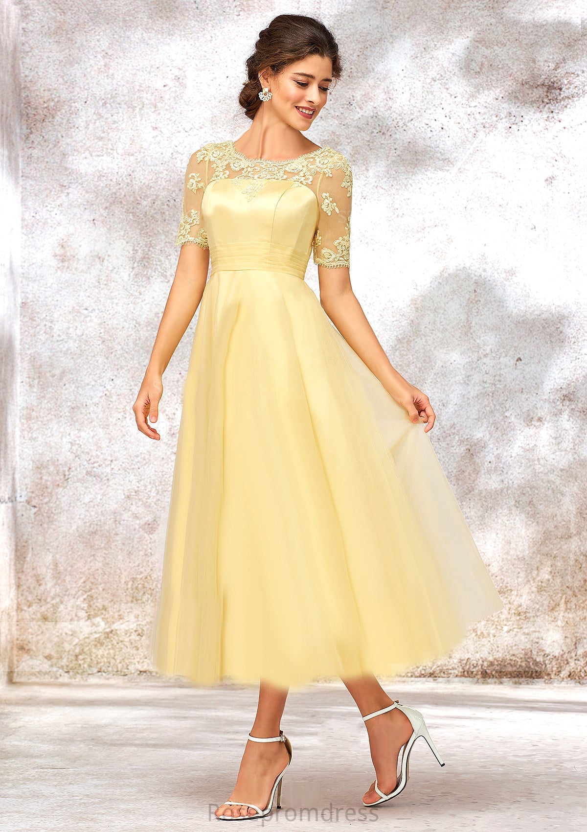 Short Sleeve A-line/Princess Tulle Bateau Bridesmaid Dresses With Lace Appliqued Sally SRSP0025351