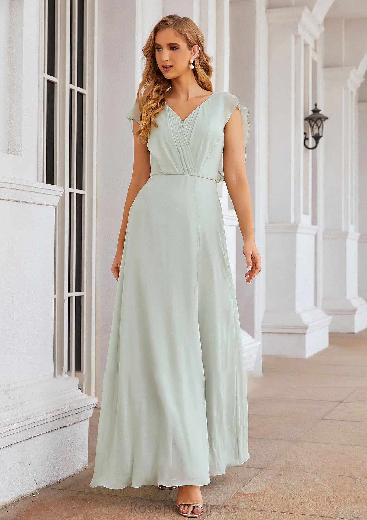 A-line V Neck Sleeveless Long/Floor-Length Chiffon Bridesmaid Dresses With Pleated Split Kayleigh SRSP0025372