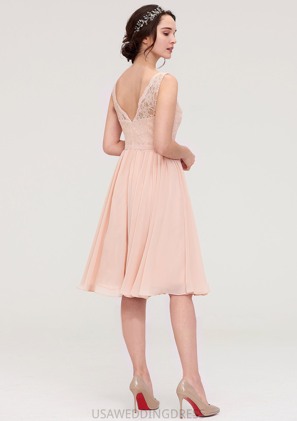 Sleeveless V Neck A-line/Princess Chiffon Knee-Length Bridesmaid Dresses With Lace Elvira DSP0025453