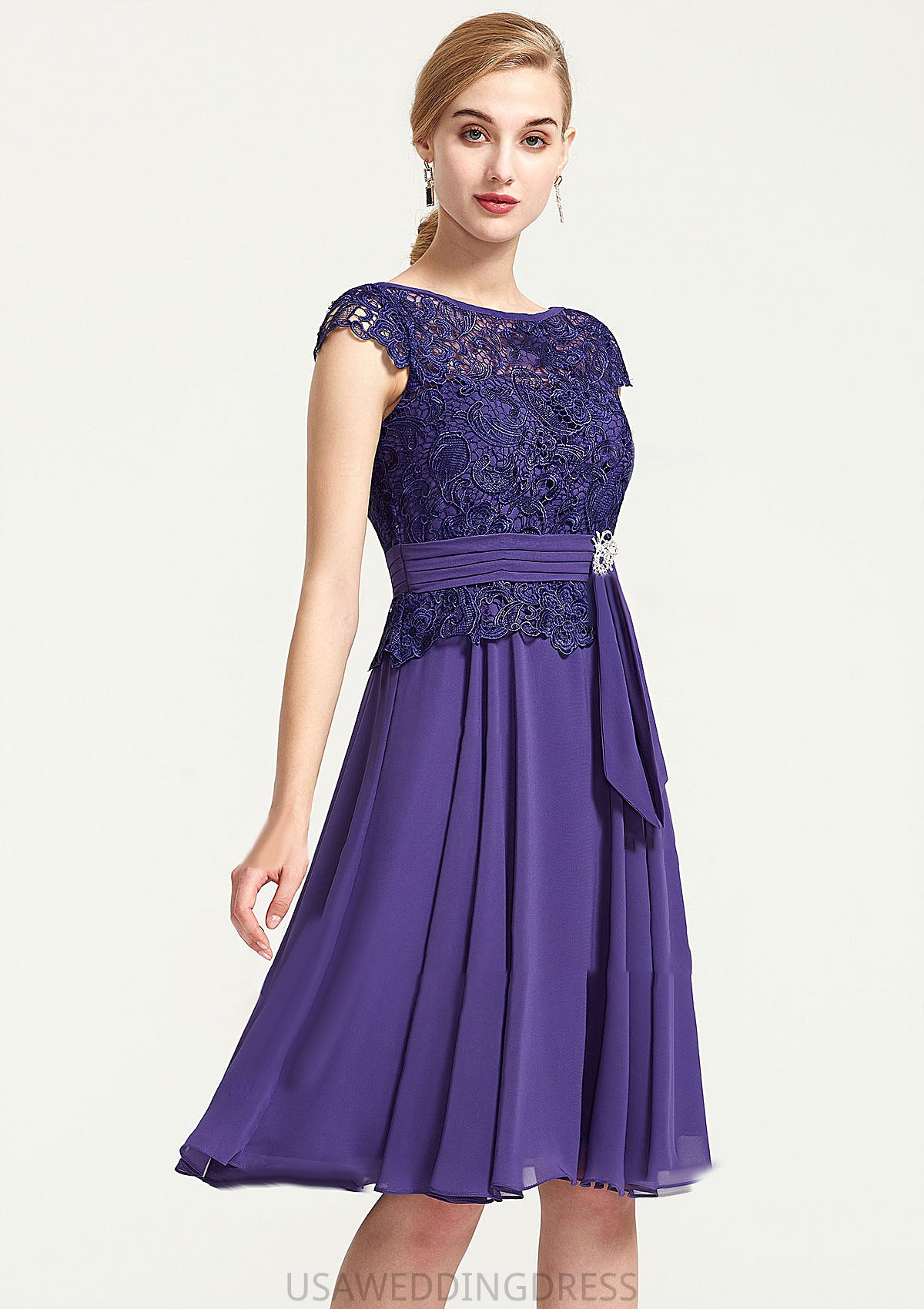 Sleeveless Bateau Knee-Length A-line/Princess Chiffon Bridesmaid Dresses With Rhinestone Appliqued Sashes Noelle DSP0025496