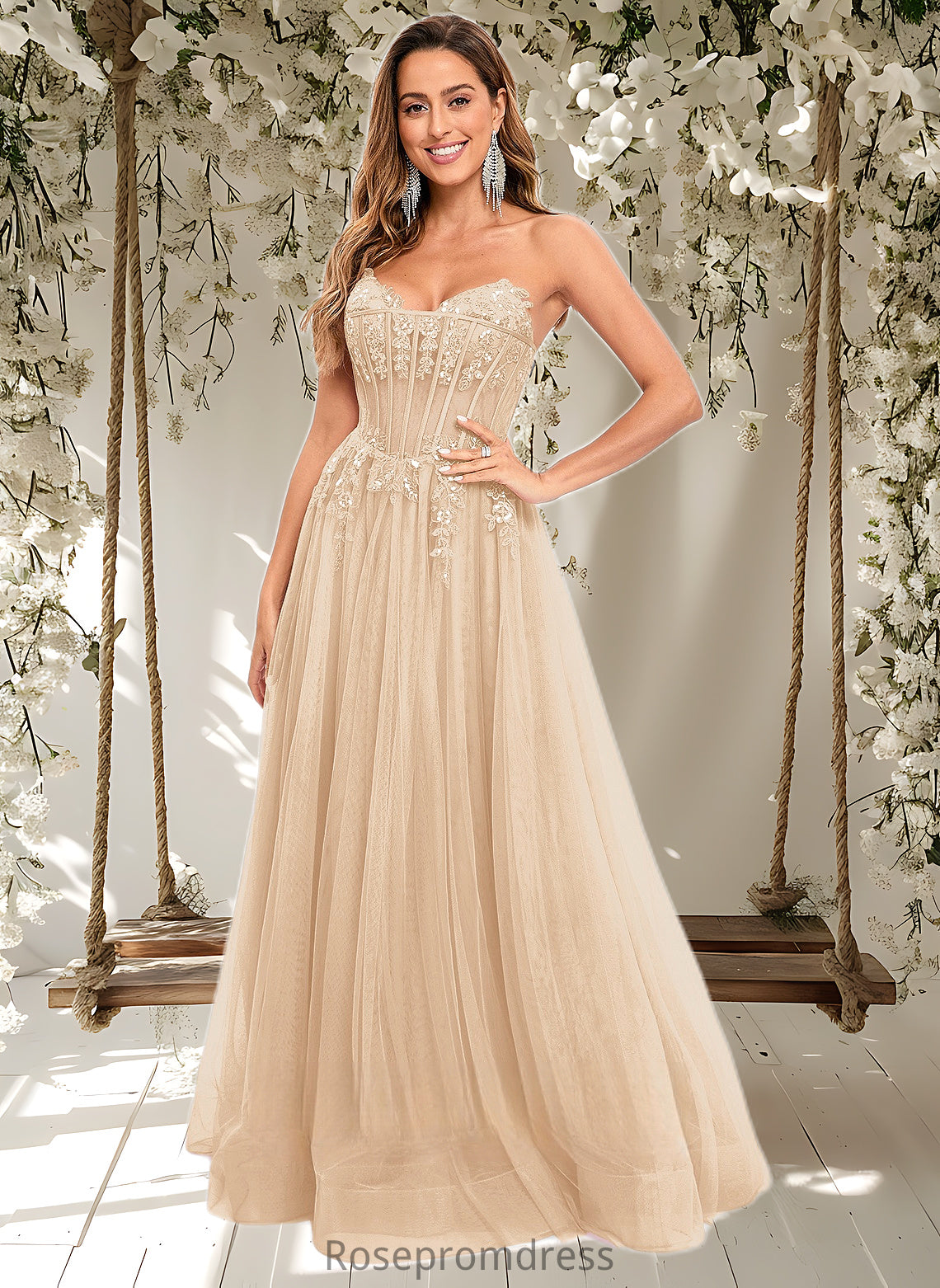 Camila Ball-Gown/Princess V-Neck Floor-Length Tulle Prom Dresses With Sequins Appliques Lace DSP0025837