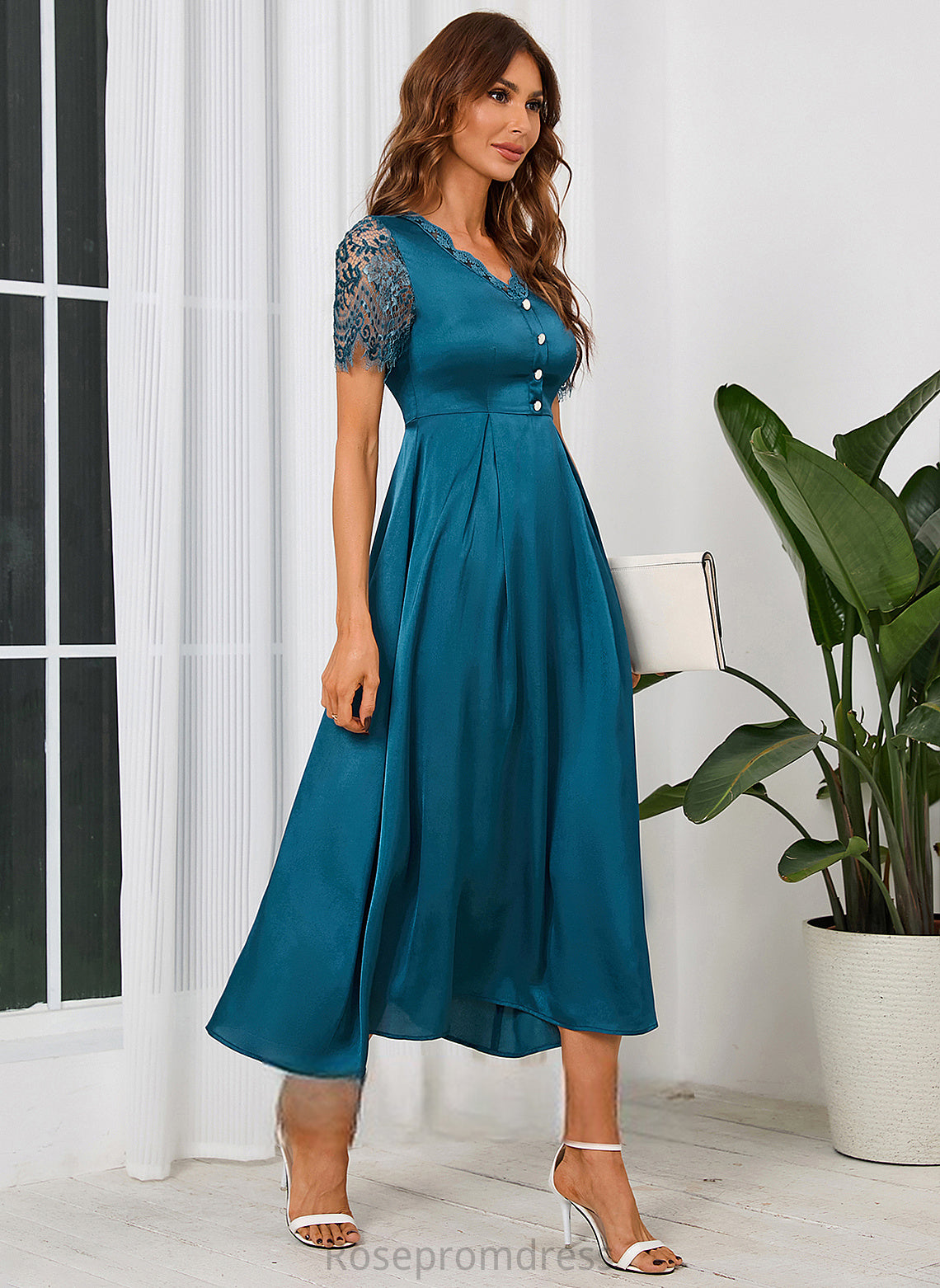 V-Neck Midi Satin Vera Club Dresses A-line Dresses Short Elegant Sleeves