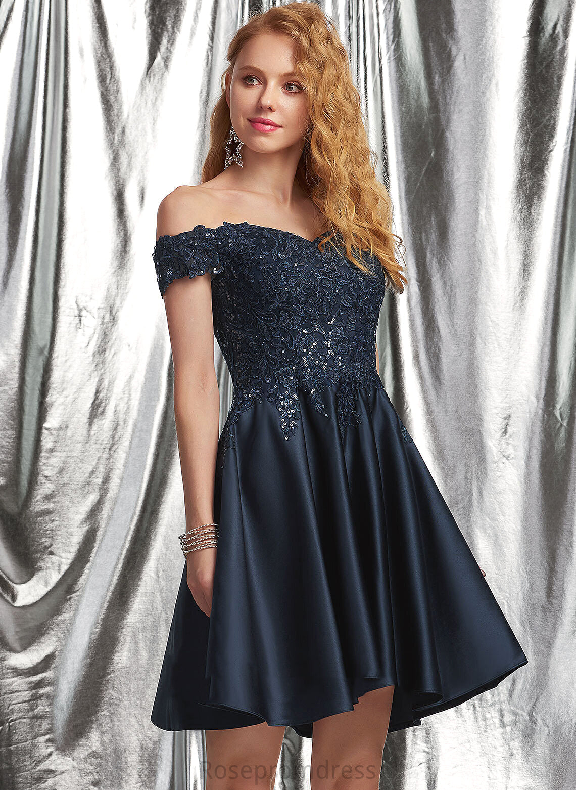 A-Line Kinley Satin Off-the-Shoulder Homecoming Dresses Homecoming With Lace Short/Mini Dress