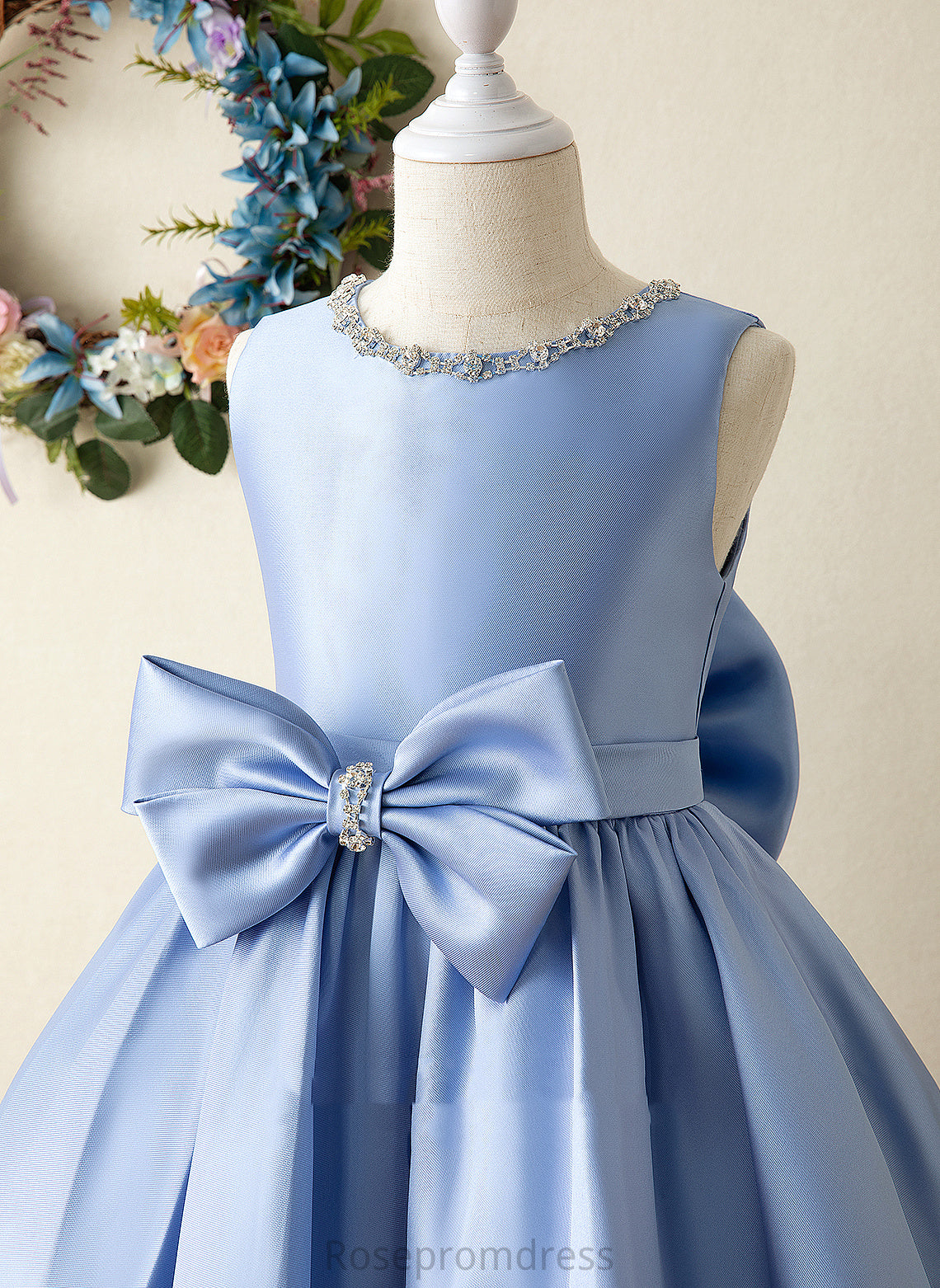 Bow(s) Sleeveless Ball-Gown/Princess Girl - Knee-length Satin Dress Flower Flower Girl Dresses Neck Scoop With Willa