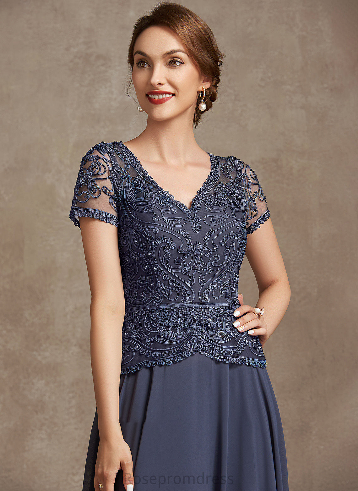 Dress Taryn Lace A-Line Chiffon Mother of the Bride Dresses Sequins V-neck Mother With the Floor-Length of Bride