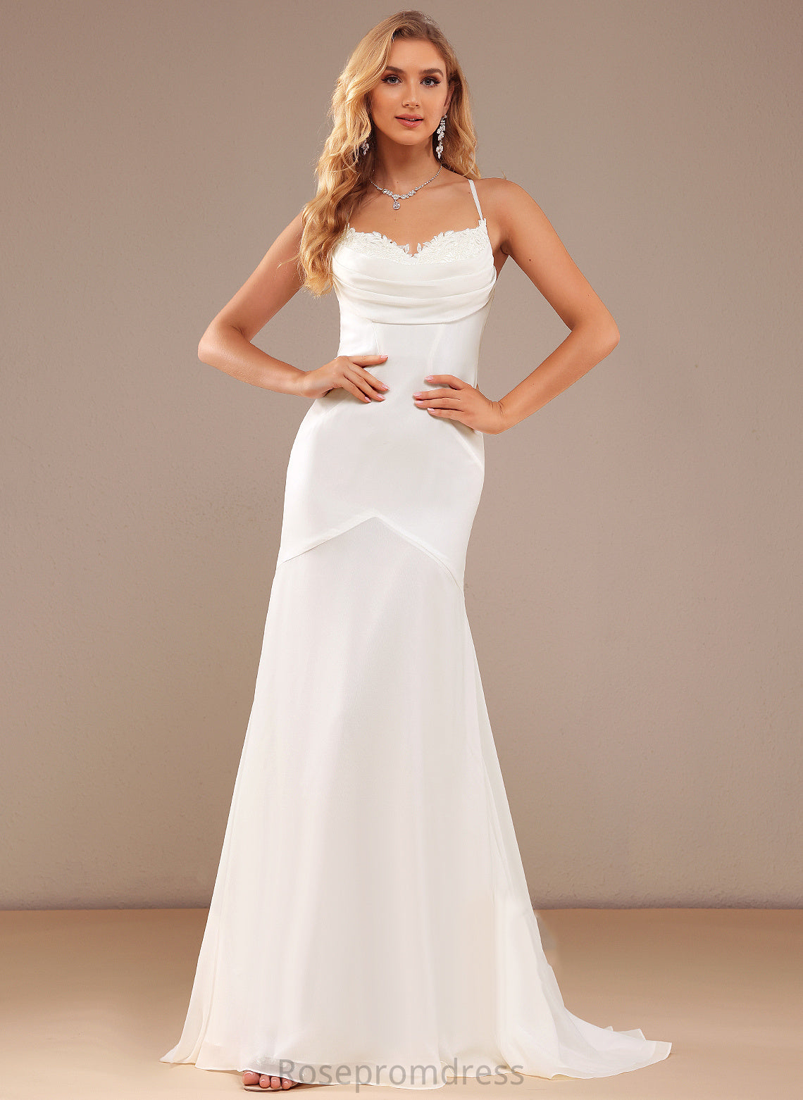 Chiffon Wedding Dresses V-neck Trumpet/Mermaid Lace Wedding Dress Melanie Train Sweep