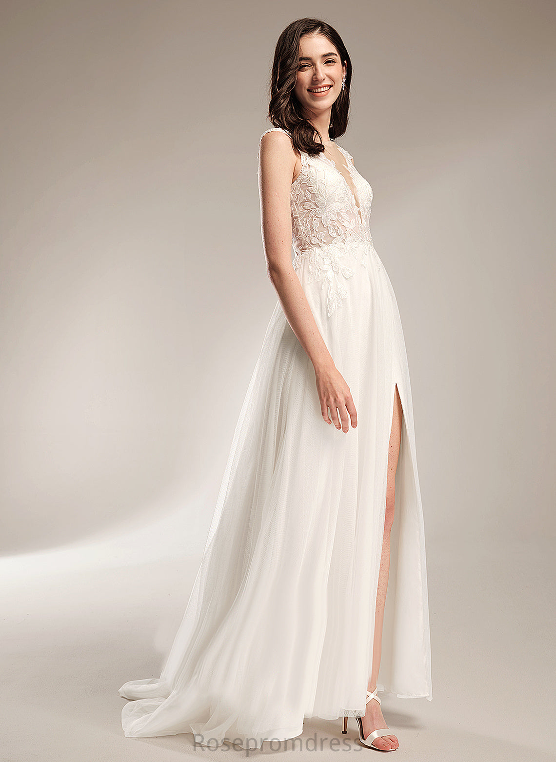 Court V-neck With Tulle Dress Ashleigh Lace Train A-Line Sequins Wedding Wedding Dresses