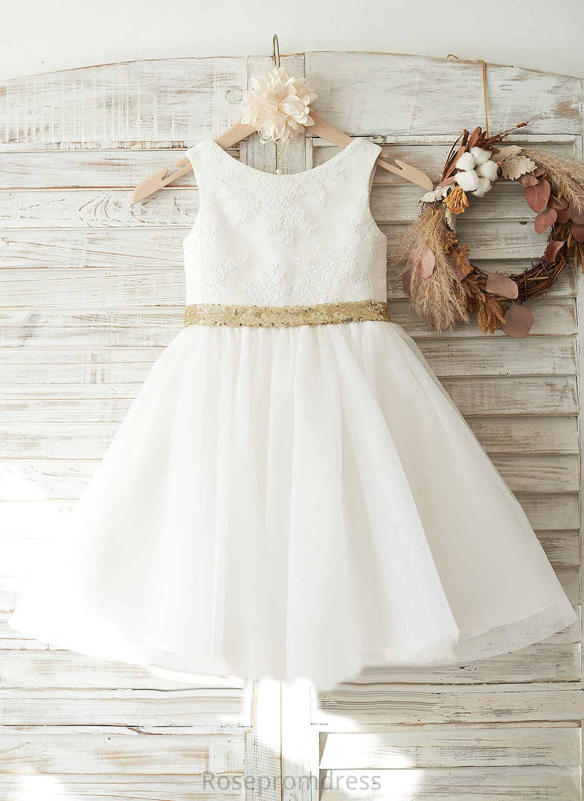 Neck - Tulle/Lace/Sequined Sleeveless Knee-length Girl A-Line Flower Girl Dresses Flower Scoop Dress Frederica With Bow(s)/V Back