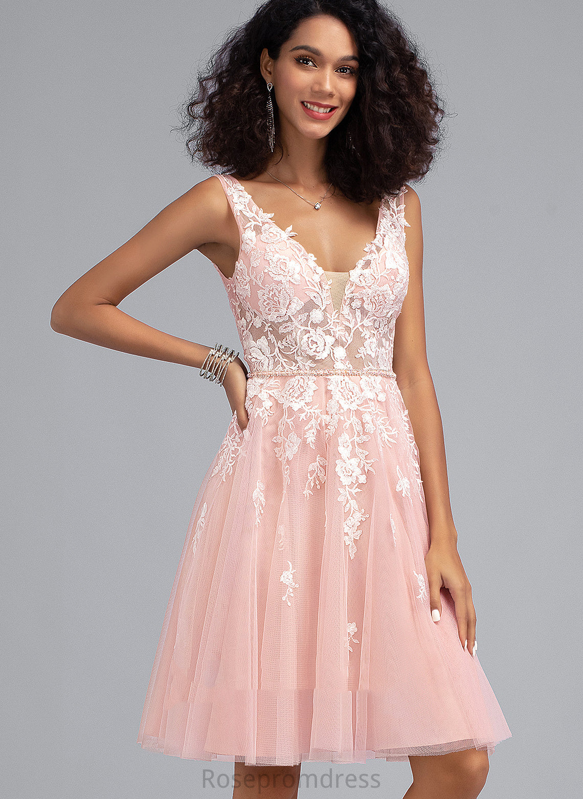 Tulle V-neck Knee-Length Lace A-Line Sequins With Dress Homecoming Dresses Beading Homecoming Cassandra