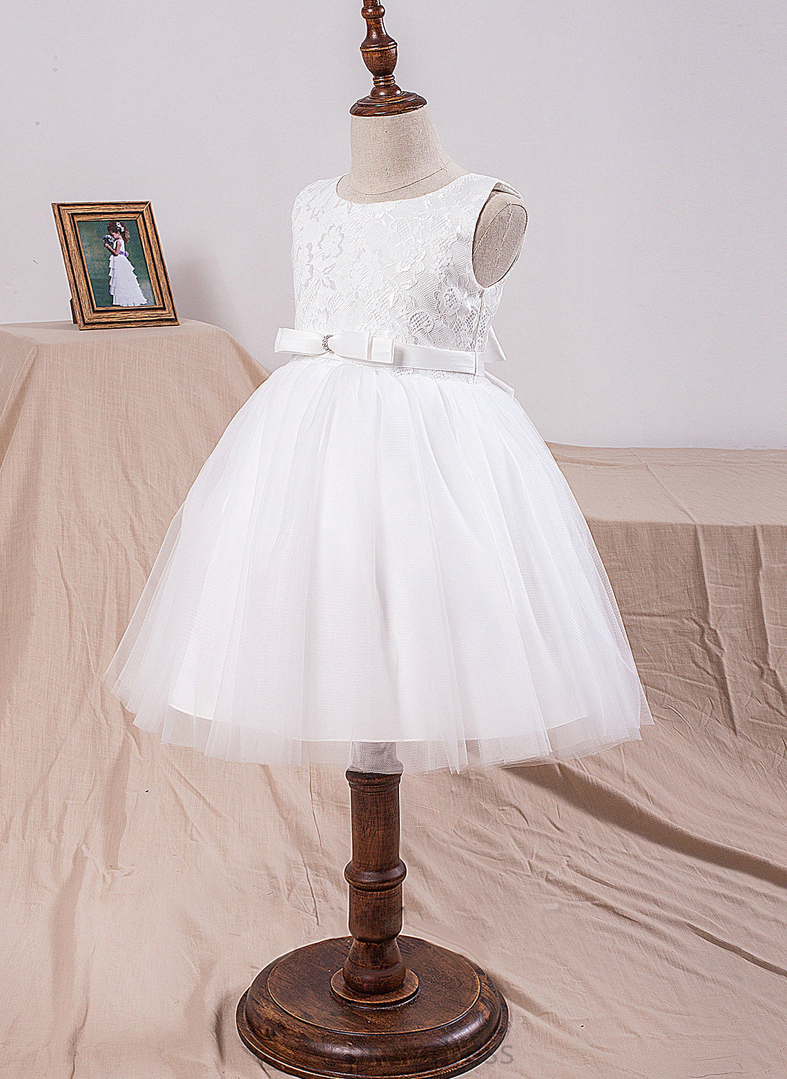 Flower Girl Dresses Flower Knee-length Adriana Girl - Scoop Bow(s) With Dress Sleeveless Tulle/Lace Neck Ball-Gown/Princess