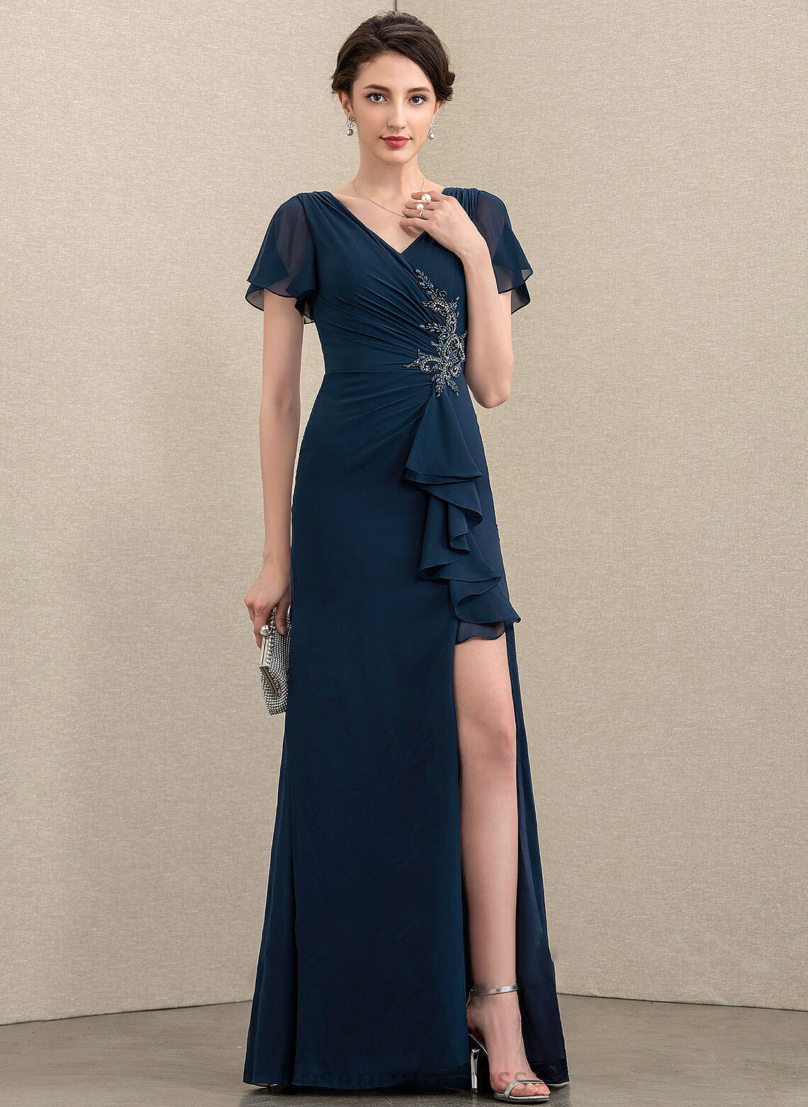 Ruffles Bride Front Floor-Length Beading V-neck Mother of the Bride Dresses of the Sonia Sheath/Column Mother Dress Chiffon Split With Cascading