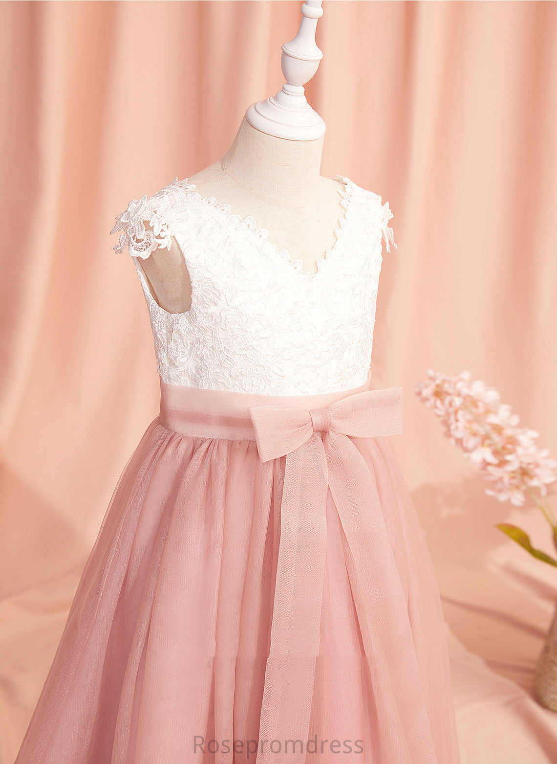 Fernanda Ball-Gown/Princess Dress Flower Girl Dresses Girl Flower Floor-length Sash/Bow(s)/V Sleeves Short With Back V-neck - Tulle