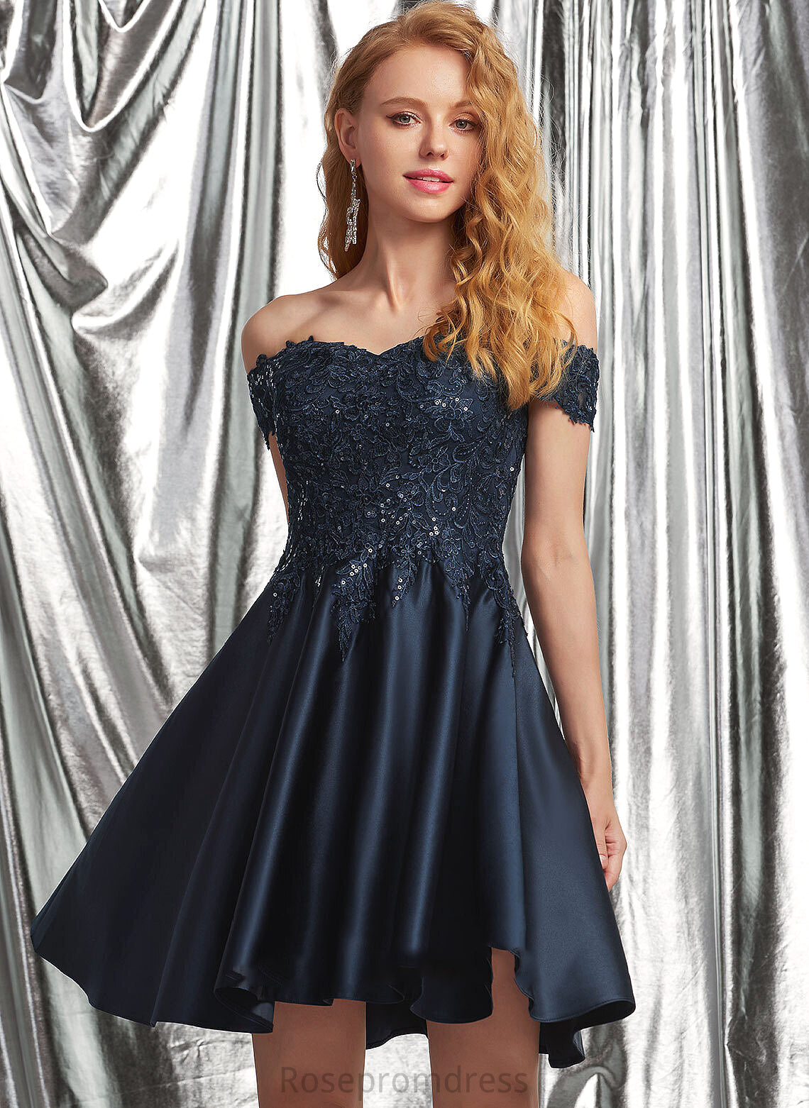 A-Line Kinley Satin Off-the-Shoulder Homecoming Dresses Homecoming With Lace Short/Mini Dress