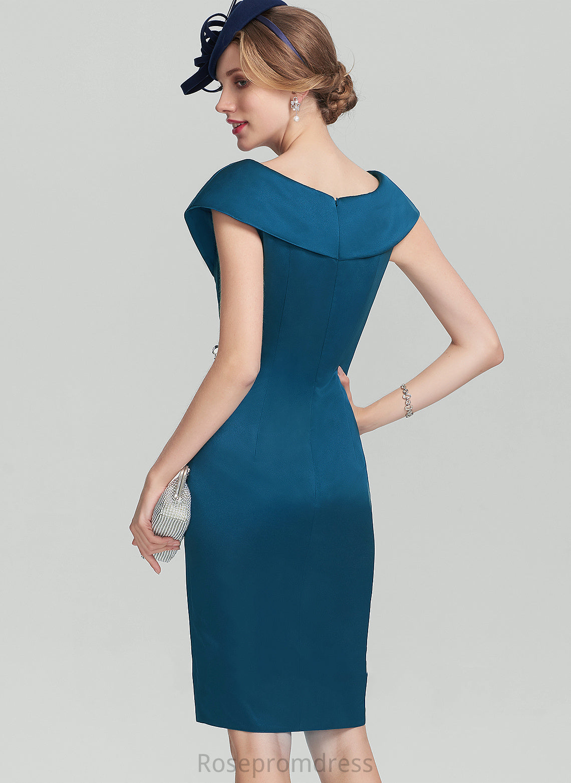 Knee-Length Cocktail Dresses V-neck Dress Beading With Ruffle Satin Izabelle Cocktail Sheath/Column