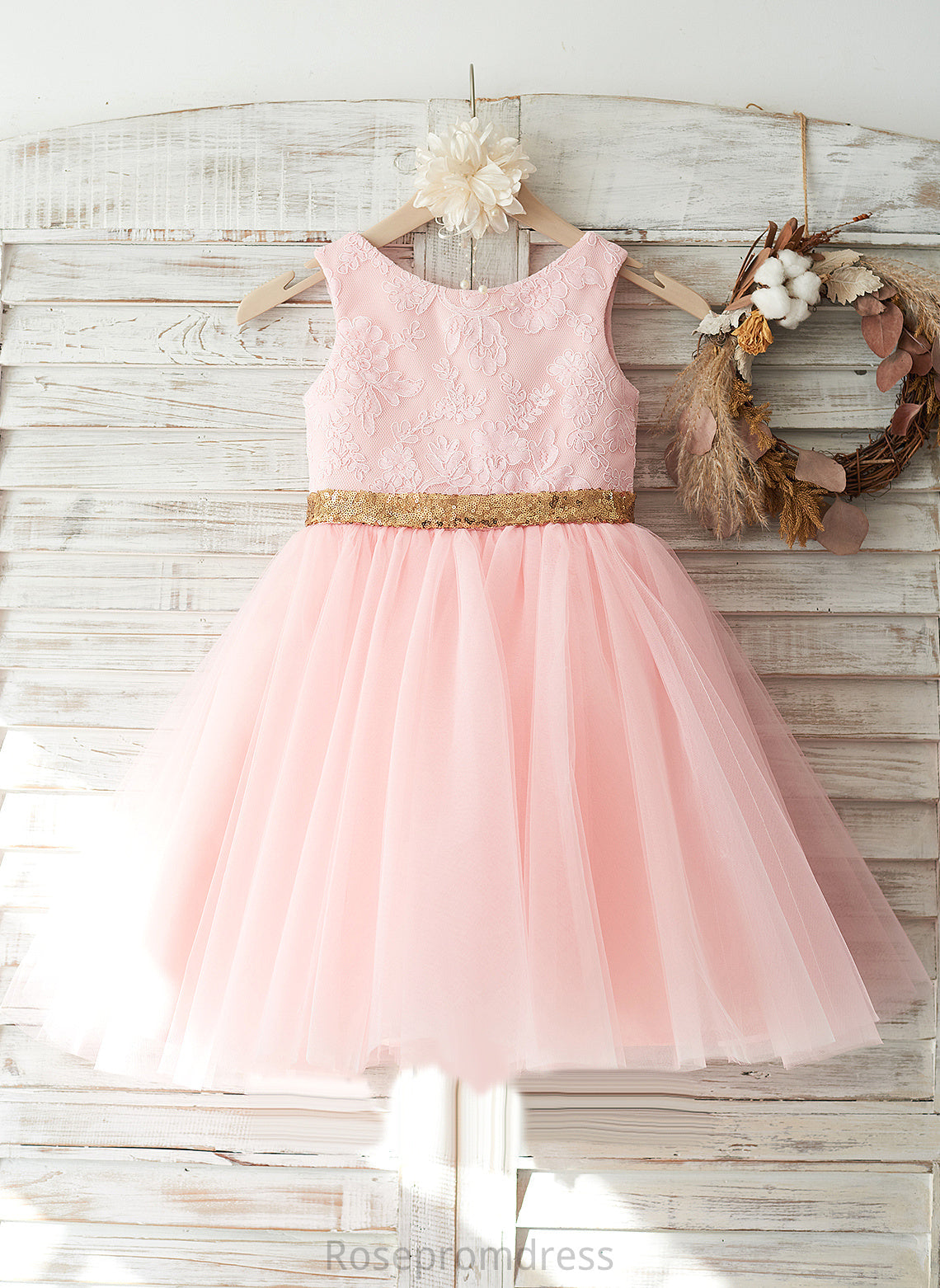 Neck - Tulle/Lace/Sequined Sleeveless Knee-length Girl A-Line Flower Girl Dresses Flower Scoop Dress Frederica With Bow(s)/V Back