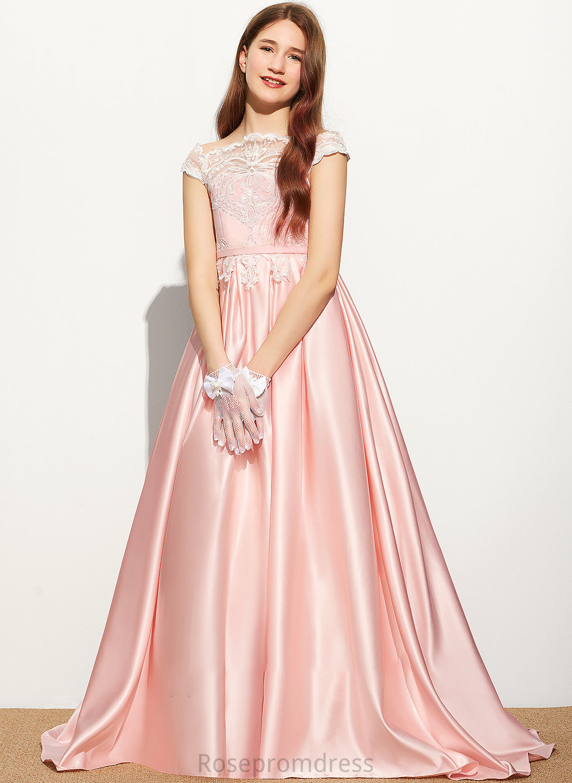 Train Satin Sweep Junior Bridesmaid Dresses Lace Sanai Off-the-Shoulder Ball-Gown/Princess