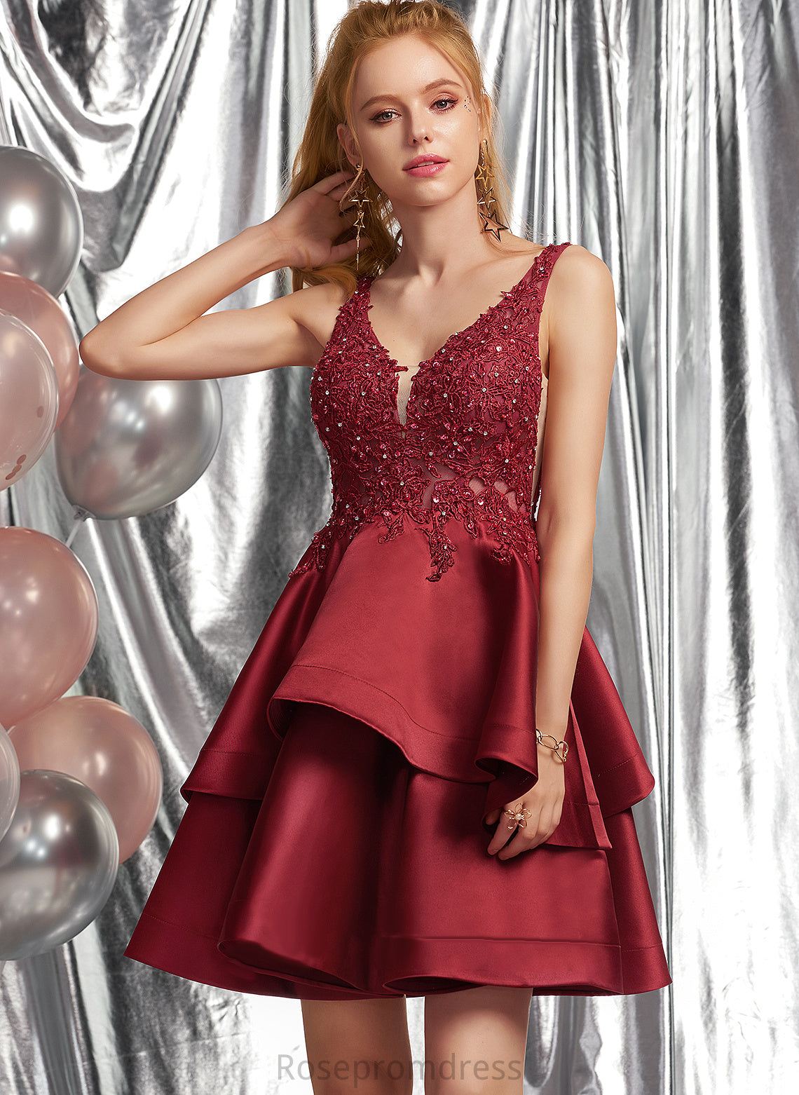 Lace Homecoming V-neck Dress Satin Short/Mini Beading A-Line Homecoming Dresses Viola Sequins With