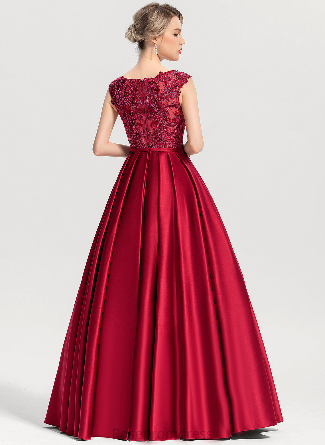 Lace Scoop Satin Ball-Gown/Princess Prom Dresses With Floor-Length Courtney Sequins Illusion