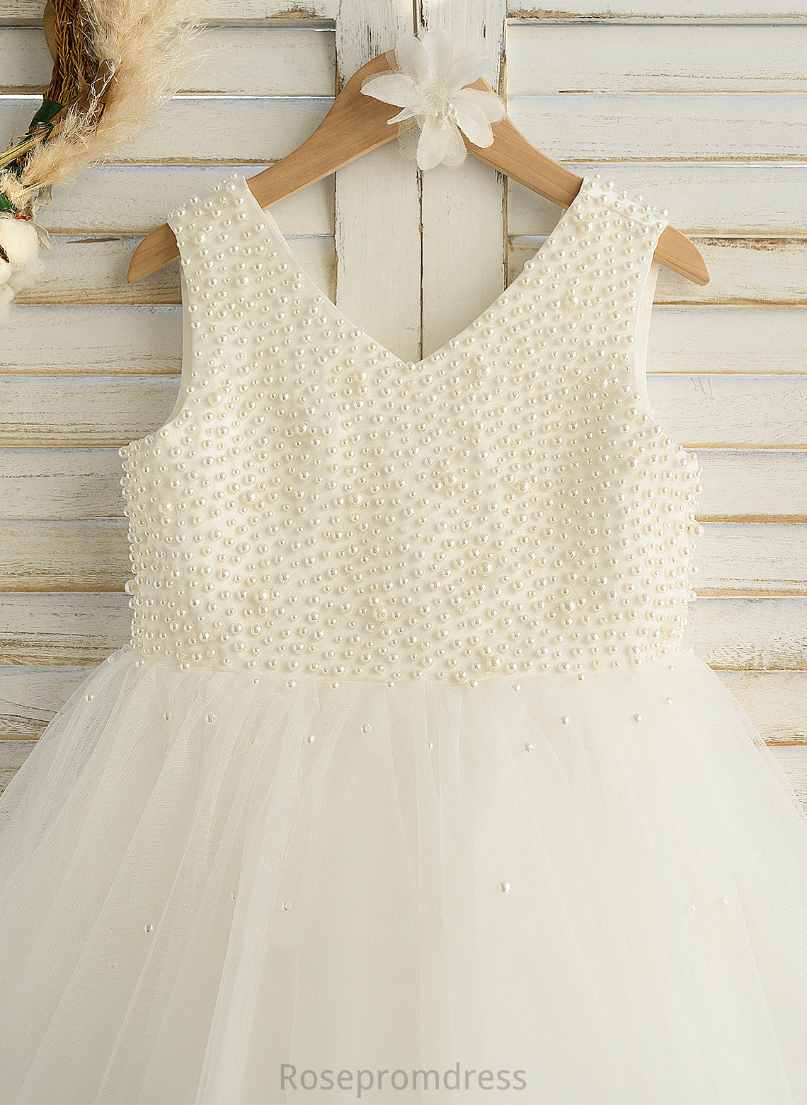 Flower Knee-length With Girl Sleeveless Flower Girl Dresses V-neck Beading - Satin/Tulle A-Line Dress Julianne