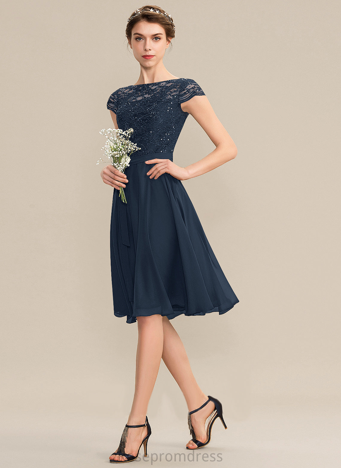 Embellishment A-Line Bow(s) Length Neckline Fabric Silhouette ScoopNeck Knee-Length Savanah Trumpet/Mermaid Sleeveless Bridesmaid Dresses