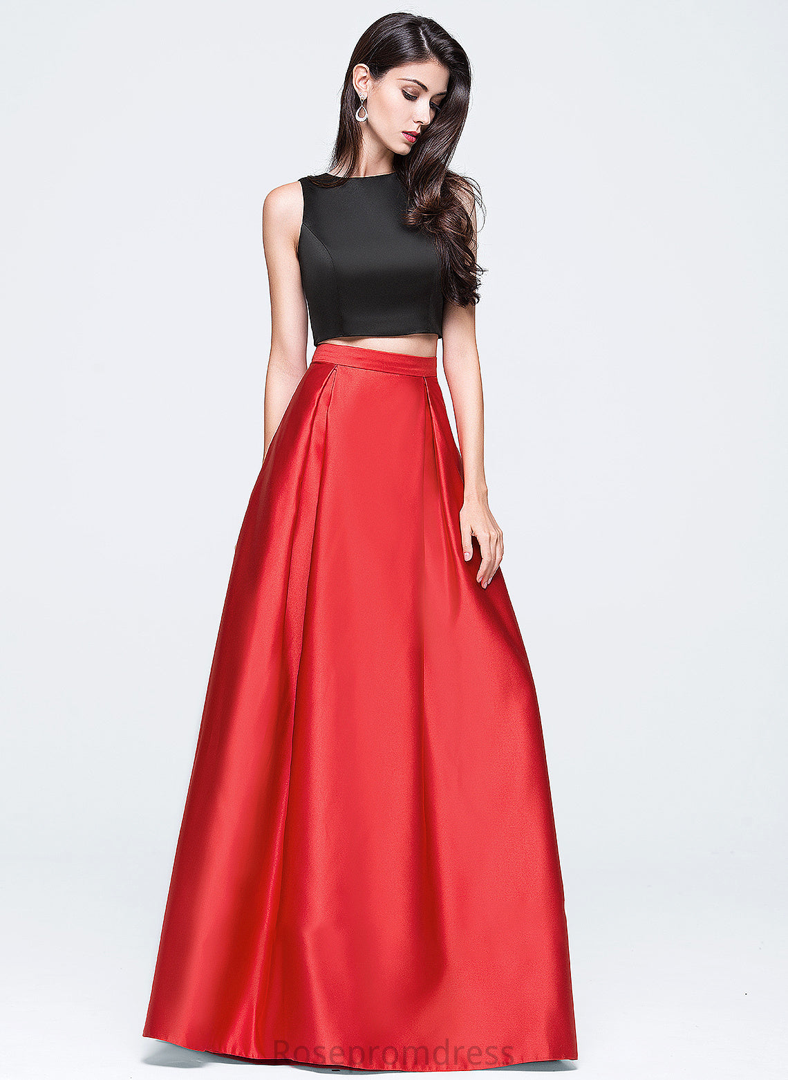 Scoop With Jennifer Floor-Length Satin Ball-Gown/Princess Pockets Prom Dresses Neck