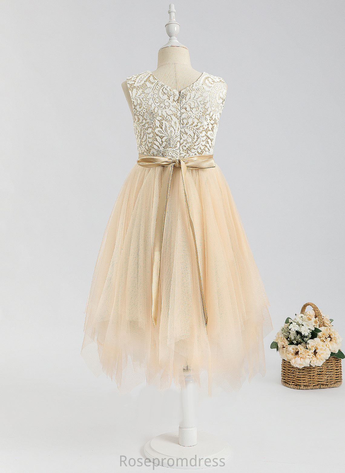 Lilia Flower Girl Dresses With Lace/Bow(s) Neck Tulle Flower Dress - Tea-length A-Line Girl Sleeveless Scalloped