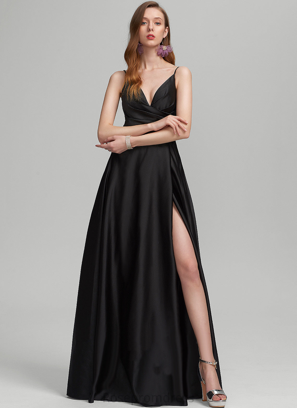 Prom Dresses V-neck A-Line Savanah With Floor-Length Satin Ruffle