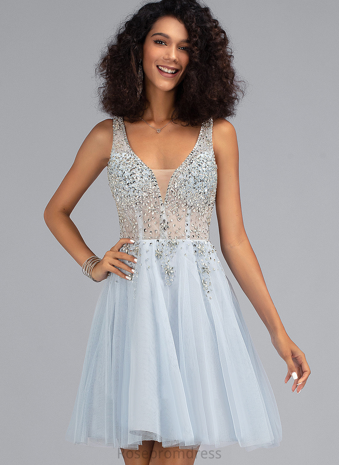 With Tulle Short/Mini Sequins Cali A-Line Prom Dresses Beading V-neck