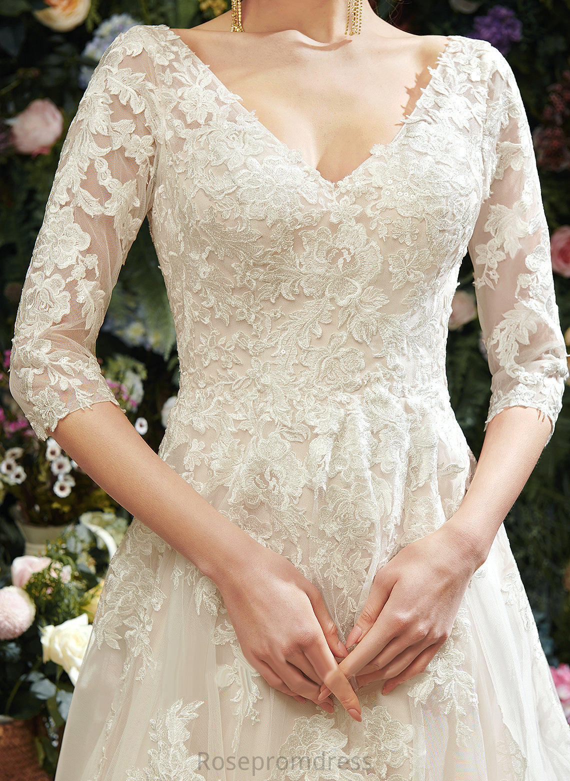 Train With Dress Lace Wedding Sequins Moira Tulle Wedding Dresses Court V-neck A-Line