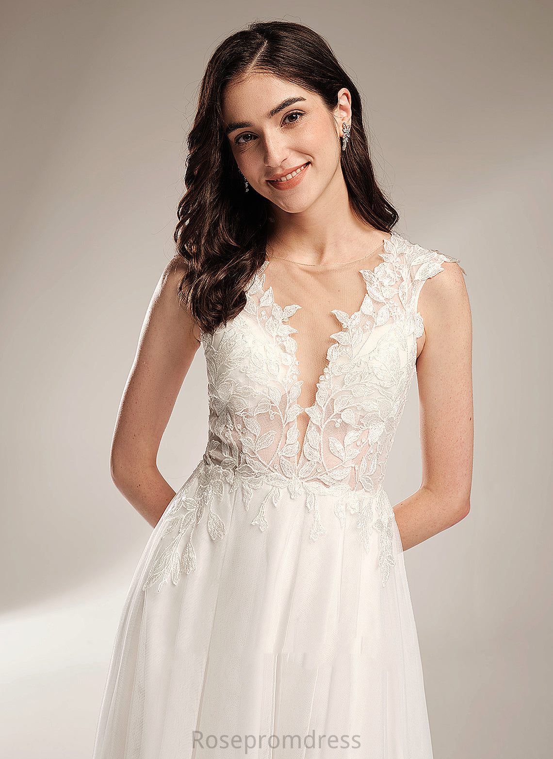 Court V-neck With Tulle Dress Ashleigh Lace Train A-Line Sequins Wedding Wedding Dresses