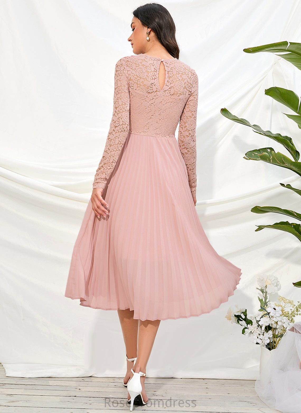 Straps Fabric Knee-Length A-Line Sleeve Sleeves Silhouette Length Ali Bridesmaid Dresses