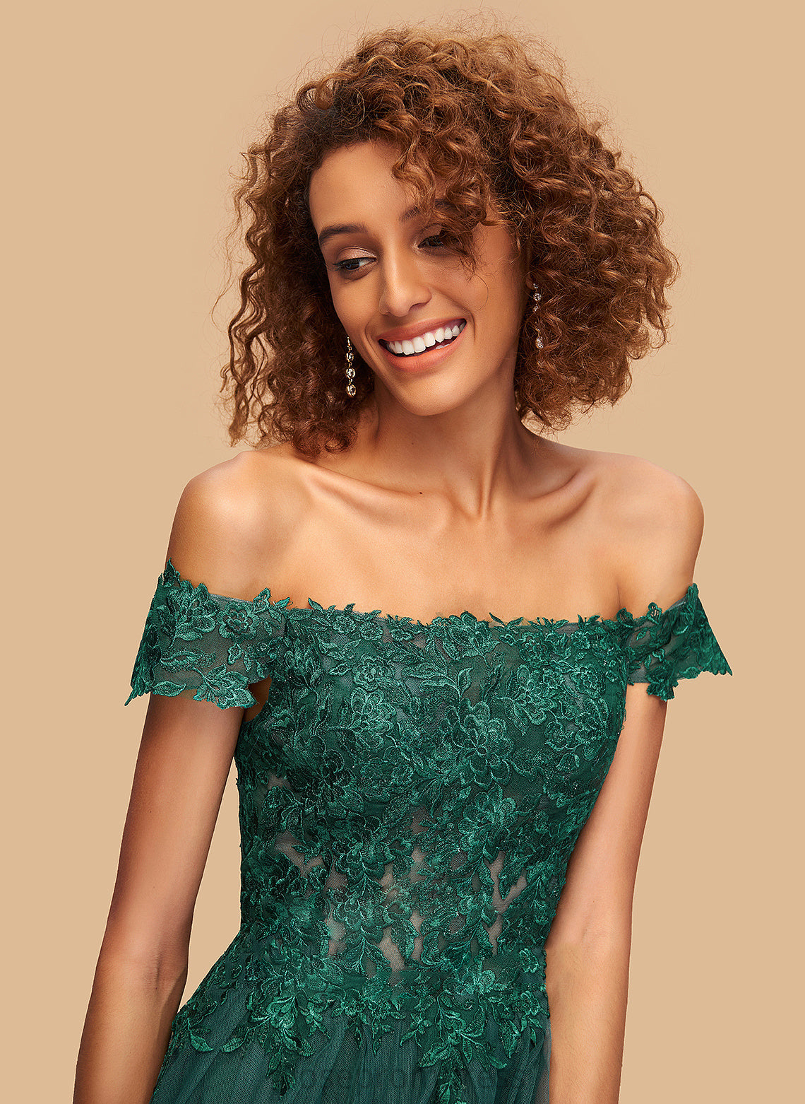 Off-the-Shoulder Tulle Dress Madison A-Line Lace Homecoming With Knee-Length Homecoming Dresses