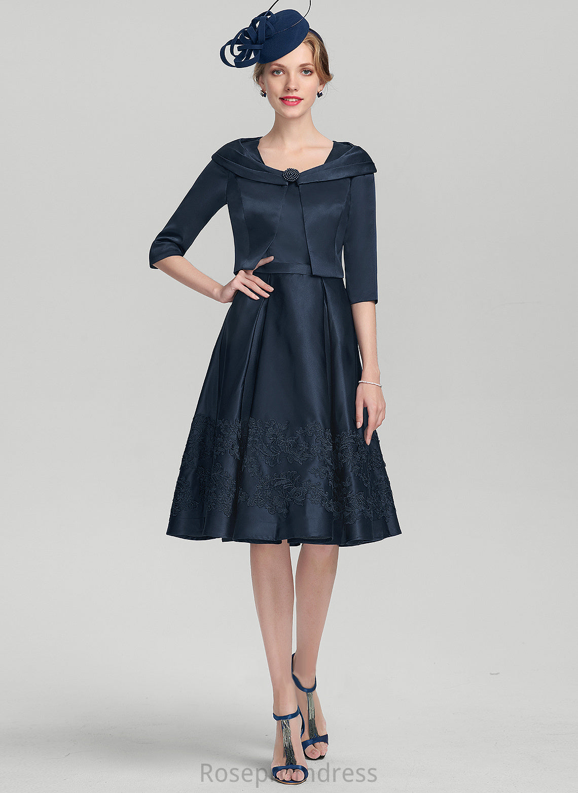 Neckline A-Line Mother Karina Square Mother of the Bride Dresses Satin With Knee-Length Appliques of Bride Lace the Dress