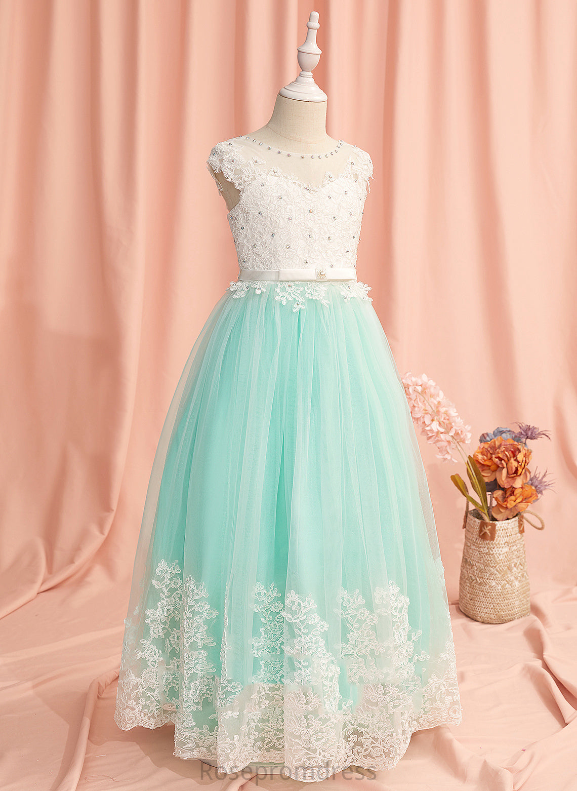 Sleeveless Scoop Lace/Beading/Bow(s)/V - Dress Tulle Flower Girl Dresses Floor-length Savannah Neck With Back Ball-Gown/Princess Flower Girl