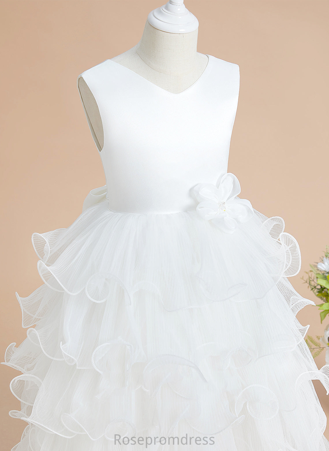 V-neck Ball-Gown/Princess Satin/Tulle Bow(s) Girl Flower Girl Dresses Sleeveless Jean Dress With Tea-length Flower