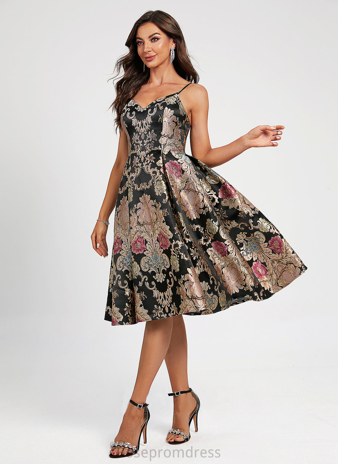 Homecoming Dresses Lucy A-Line With Lace Flower(s) V-neck Dress Knee-Length Homecoming