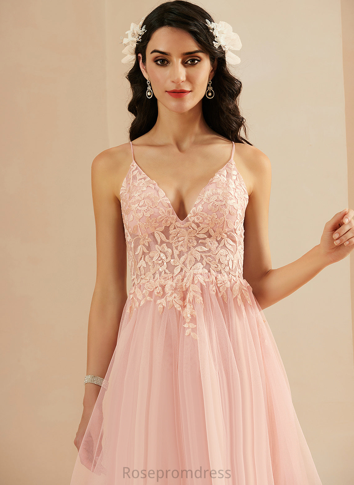 Lace Tulle Ball-Gown/Princess Prom Dresses V-neck Emmalee Asymmetrical